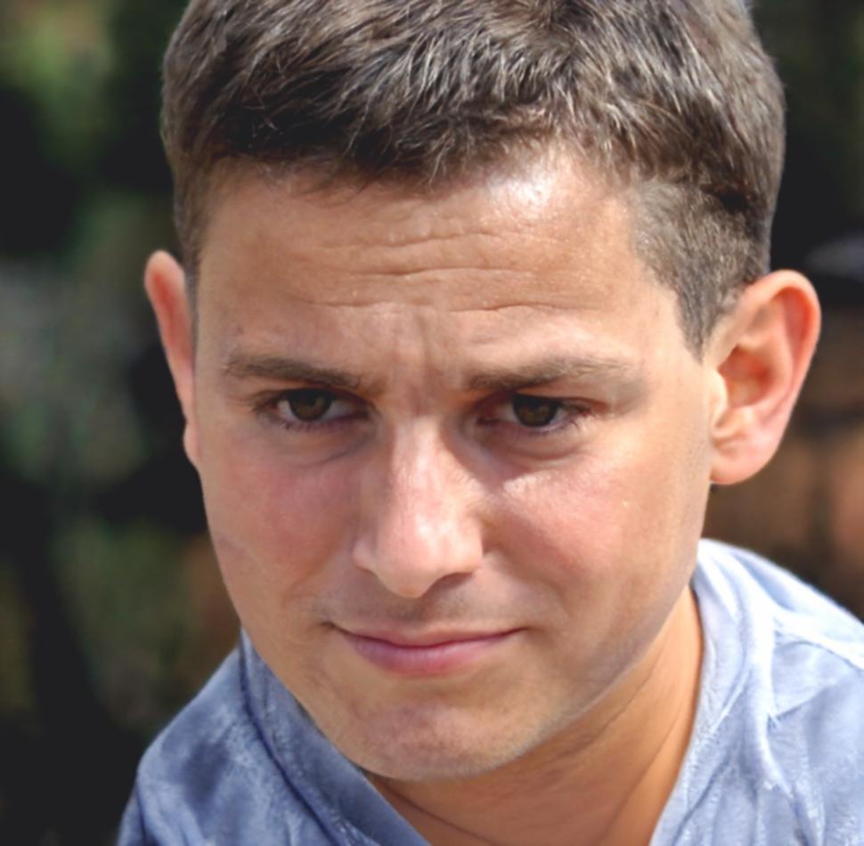 Portrait de Marc Dubois, expert en planification financière